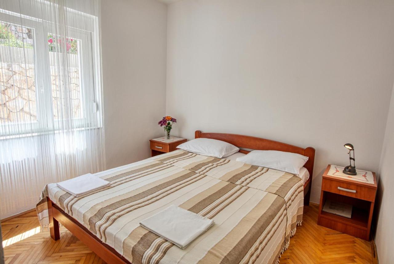 Apartments And Rooms By The Sea Tisno, Murter - 5128 Buitenkant foto